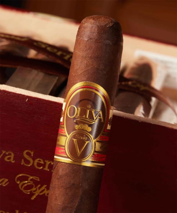 vong tem chinh hang cua dieu Oliva Serie V Double Toro