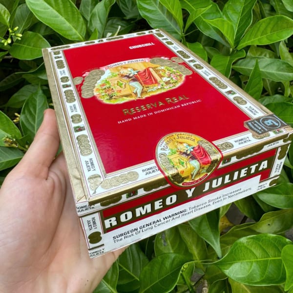 Box Romeo Y Julieta Reserva Real Churchill 10 dieu 2