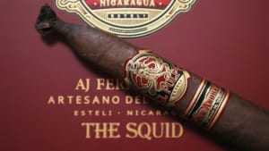 Dieu Xì Gà The Squid El Pulpo