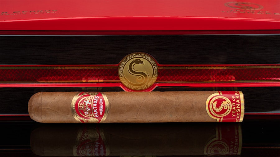 Dieu Xì Gà Cuba Partagás Cedros Limited