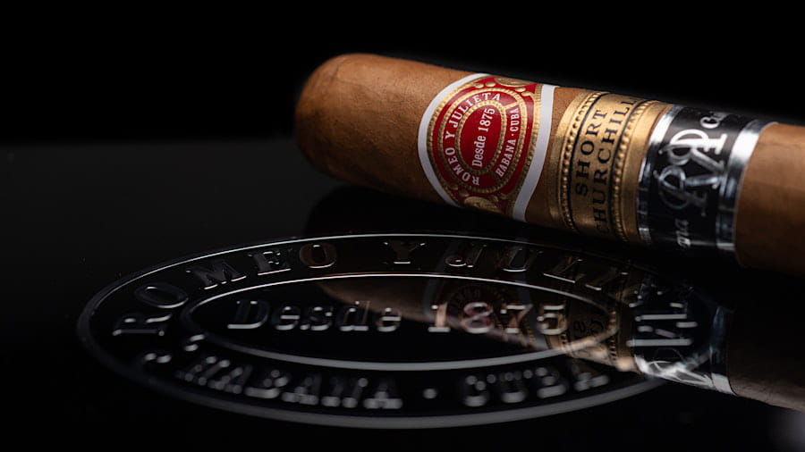 Short Churchill Reservas