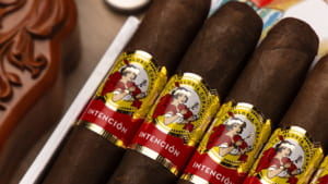 Xì Gà La Gloria Cubanas