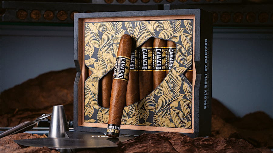 Xì Gà Camacho Limited Edition 2026 perfecto